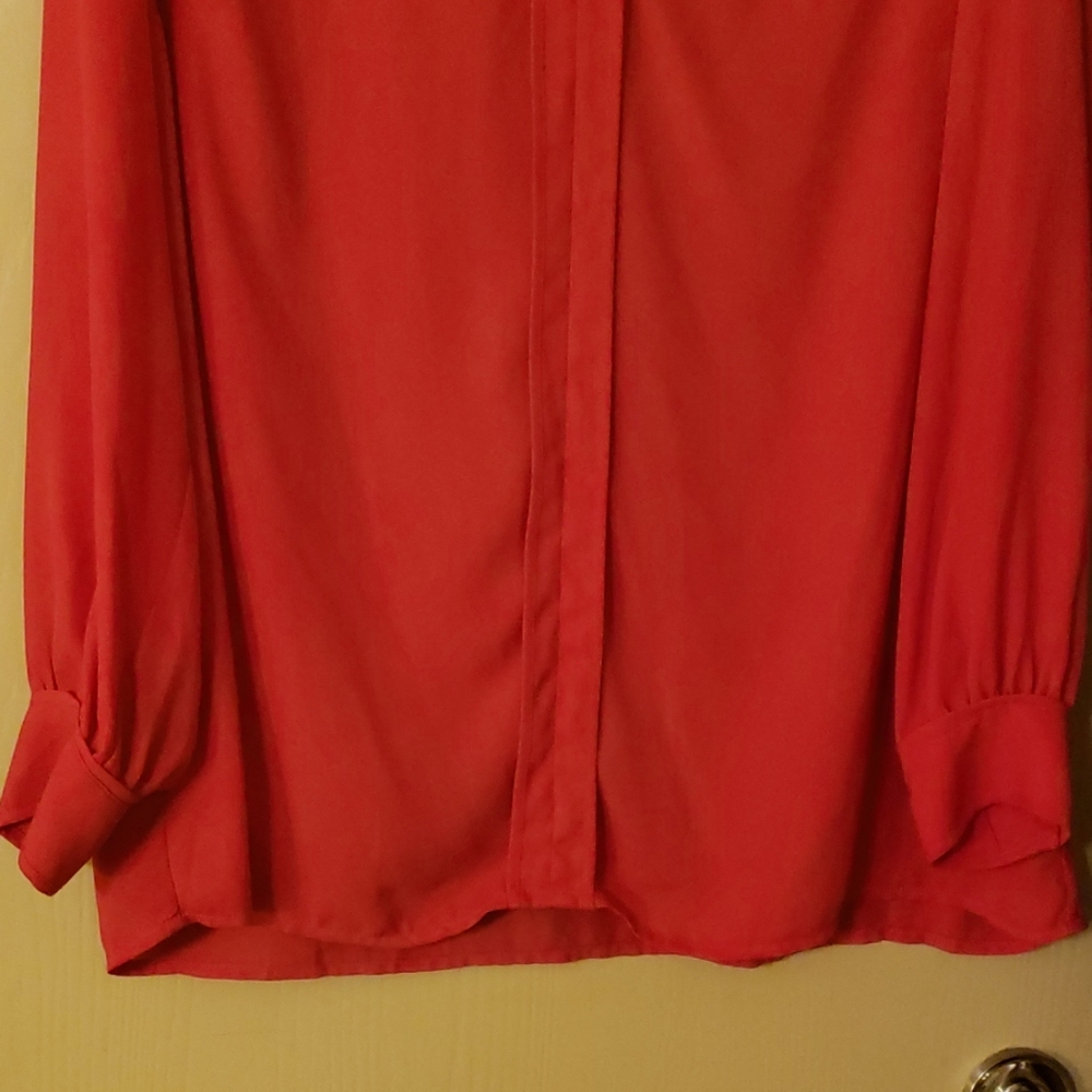 GUC Liz Claiborne Signature Woman Long Sleeved Top - Picture 5 of 7